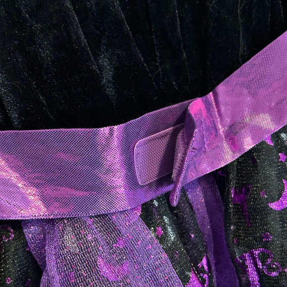 Spirit Darling Witch Costume - Purple and Black - Picture 11 of 16